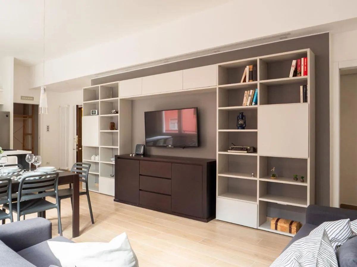 The Best Rent - Gorgeous Two-Bedroom Apartment Close To Cinque Giornate Square Milano Italien